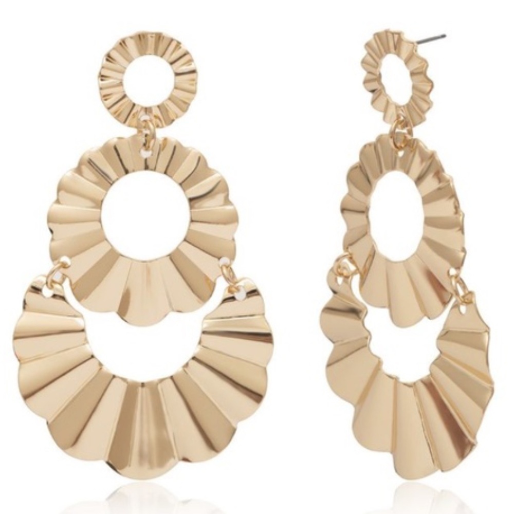 *AUBRIELLE* Crimped Design Circle Fashion Earrings